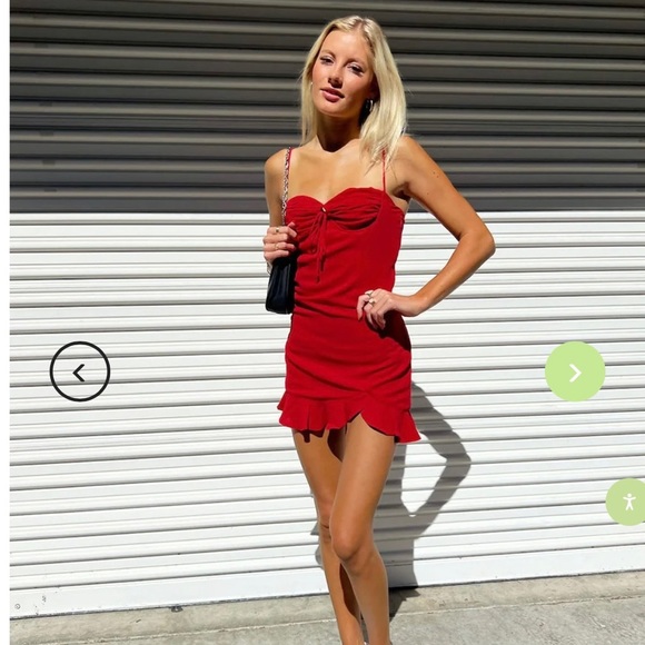 ❤️princess Polly “first priority” DRESS❤️

❣️NEW WITH TAGS❣️NEVER WORN - Picture 7 of 10
